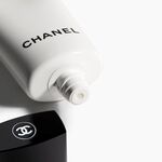 150 ML CHANEL LA MOUSSE CAMELLIA REINIGUNGSCREME MIT KAMELIE  3 of 7 REINIGUNGSCREME MIT KAMELIE